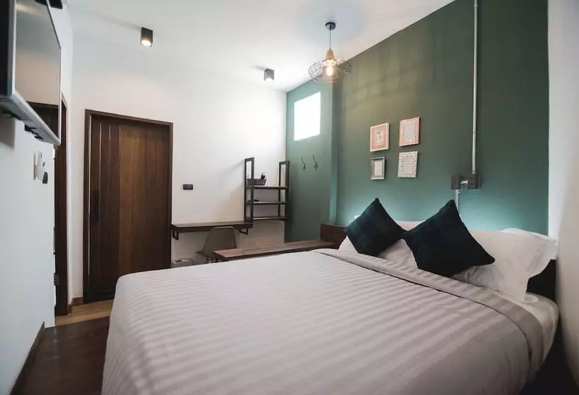 هتل Chernchan Hostel