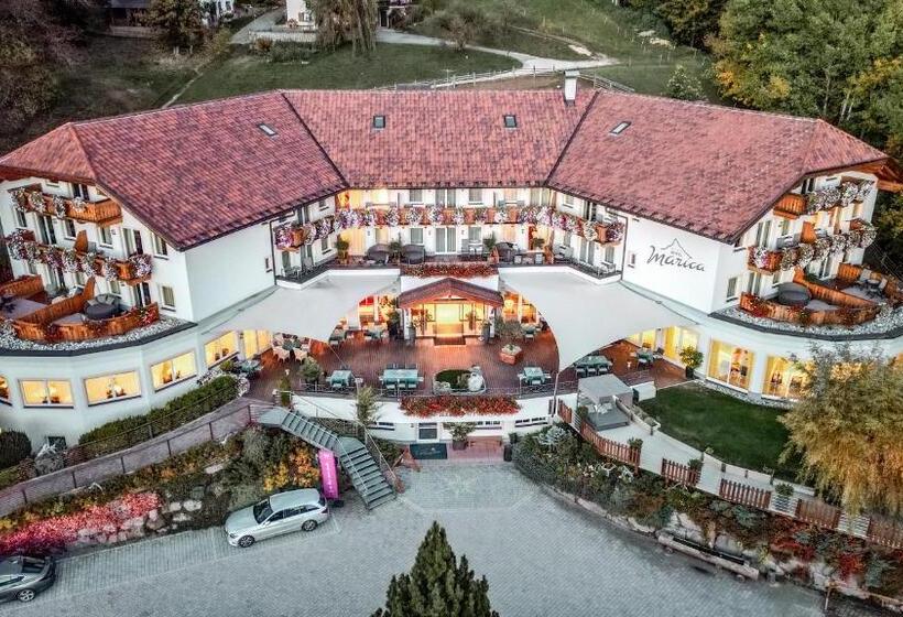 فندق Marica