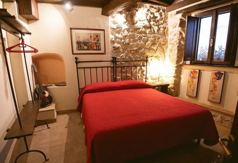 בית מלון כפרי Nenà Al Borgo Castello