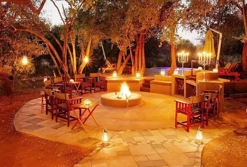 Hotelli Tambuti Lodge