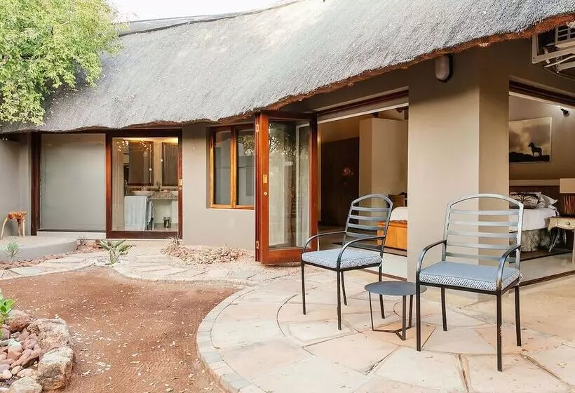 Hotelli Tambuti Lodge