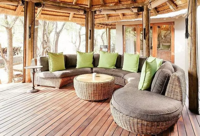 Hotelli Tambuti Lodge