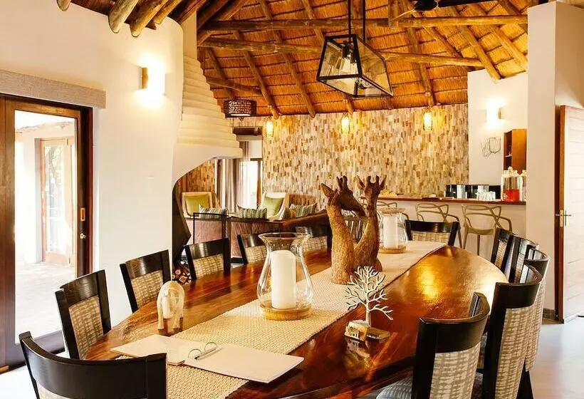 Hotelli Tambuti Lodge