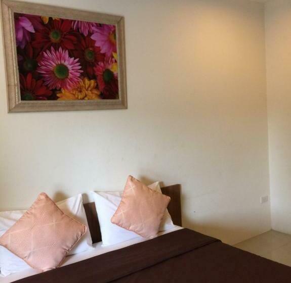 בית מלון כפרי The Nine Mansion