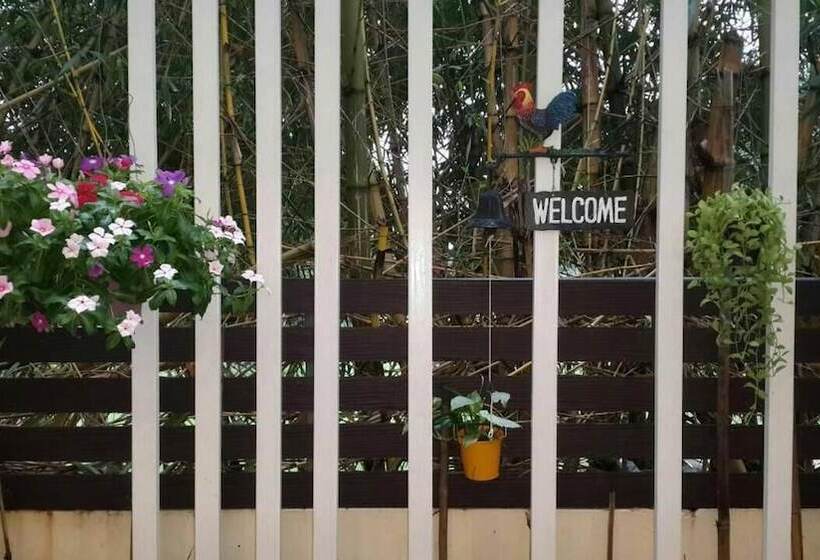 בית מלון כפרי The Nine Mansion