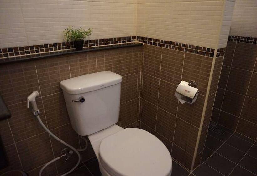 בית מלון כפרי The Nine Mansion