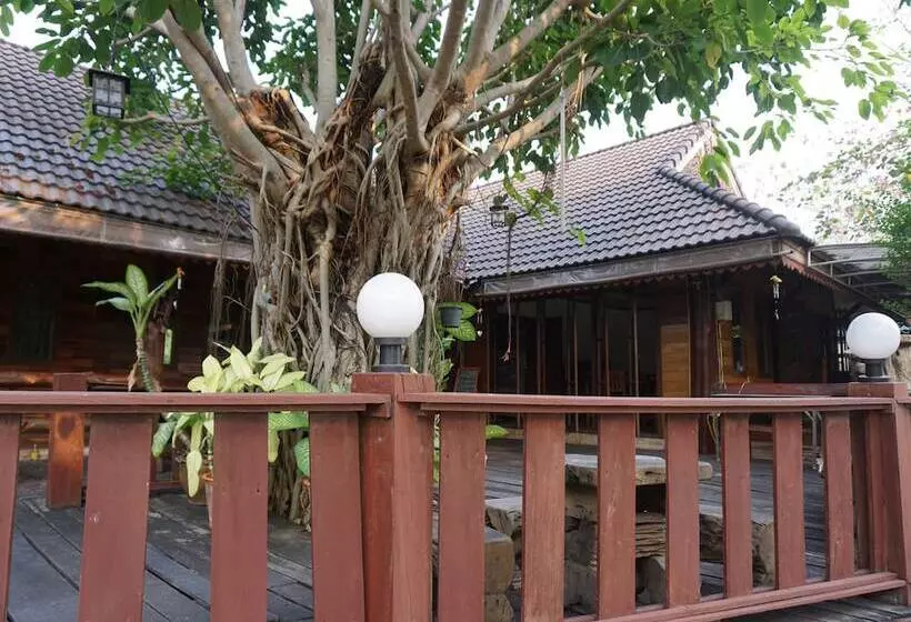 هتل The Northern View