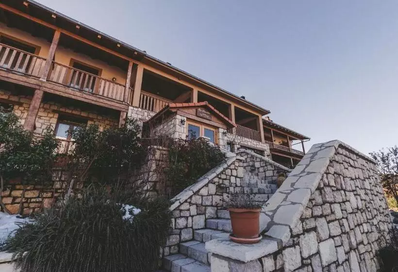 Hotelli Thea Mainalou