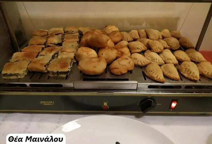 Hotelli Thea Mainalou