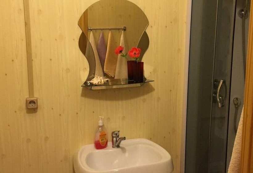 בית מלון כפרי Vladimirski Hutorok