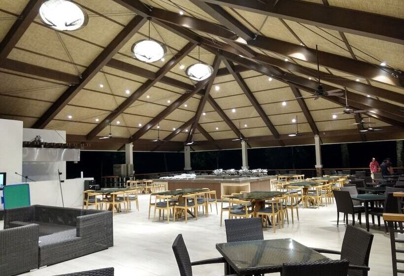 Solina Beach & Nature Resort