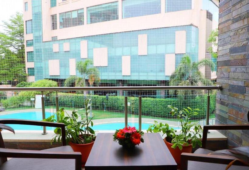 Boulevard 9 Luxury Resort & Spa