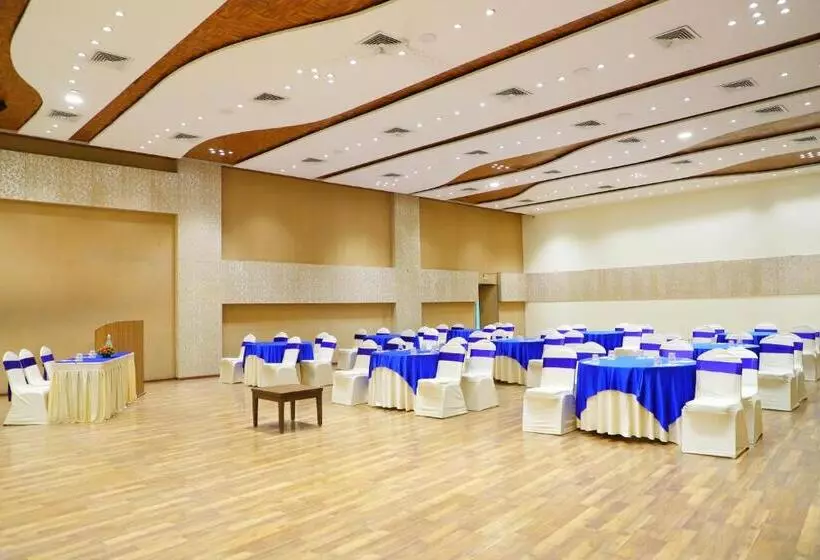 Boulevard 9 Luxury Resort & Spa