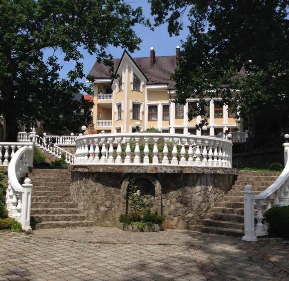 بنسيون Gnizdo Golubky