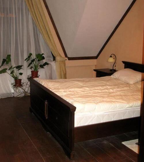 بنسيون Gnizdo Golubky