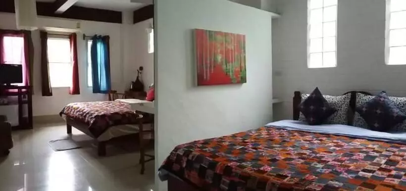 Hotelli Banthorphan Resort