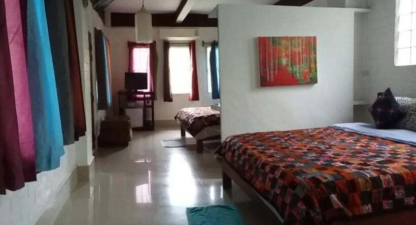 فندق Banthorphan Resort