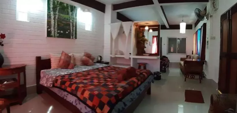 Hotelli Banthorphan Resort