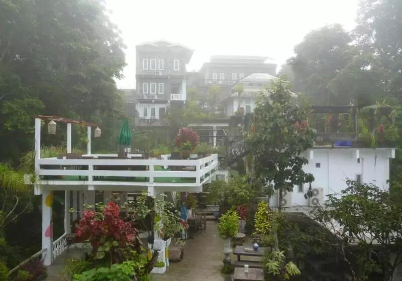 Hotelli Banthorphan Resort