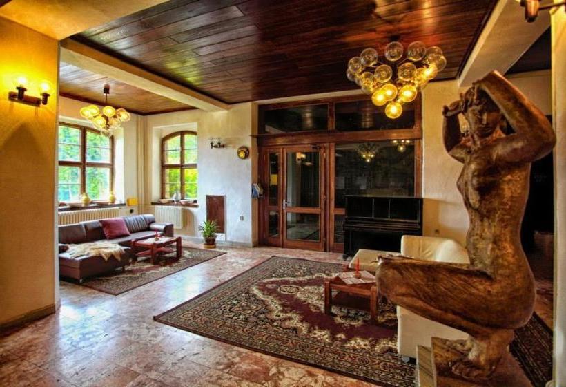 Отель Tanecnica