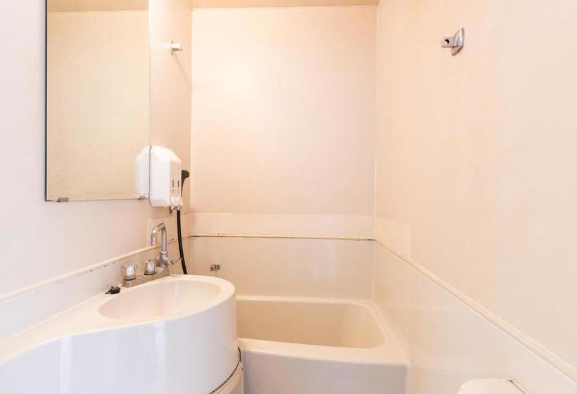 Green Business Hotel By Oyo Rooms