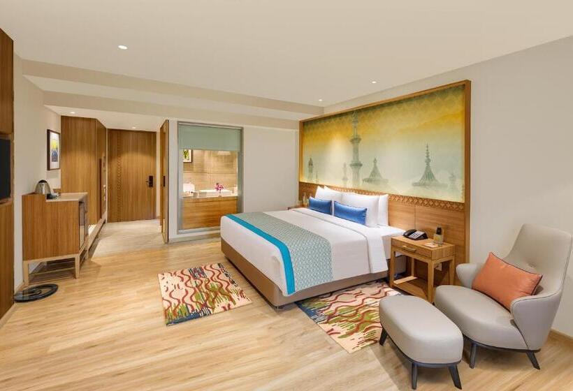 Отель Bellevue Sarovar Premiere Junagadh