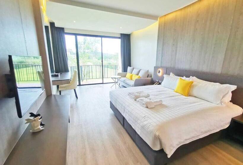 فندق De Veranio Resort