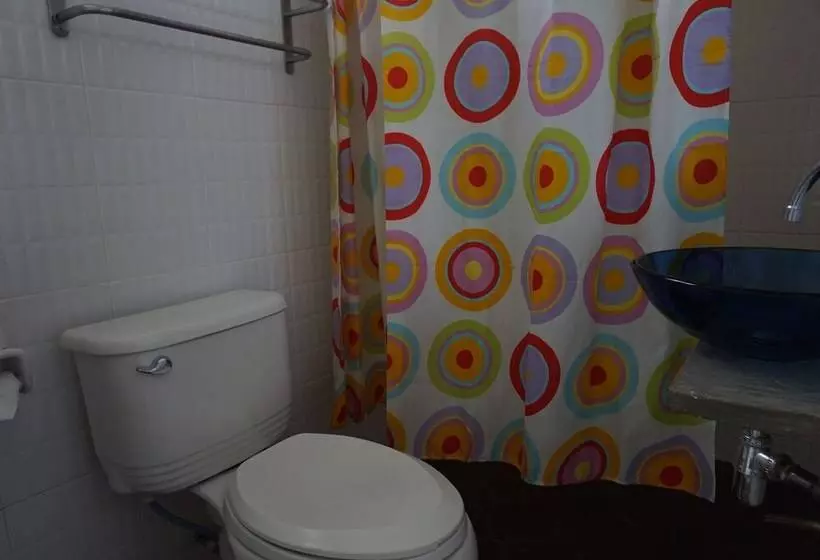 Hotelli Thatphanom Place