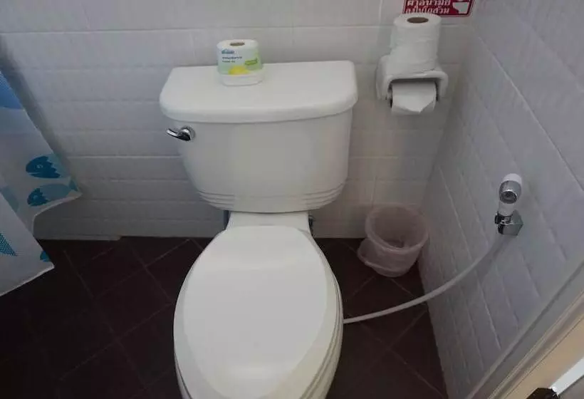 Hotelli Thatphanom Place