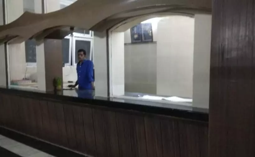 Iroomz Hotel Sundar