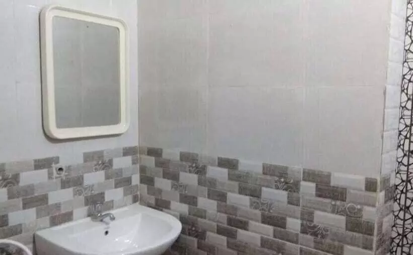 Iroomz Hotel Sundar