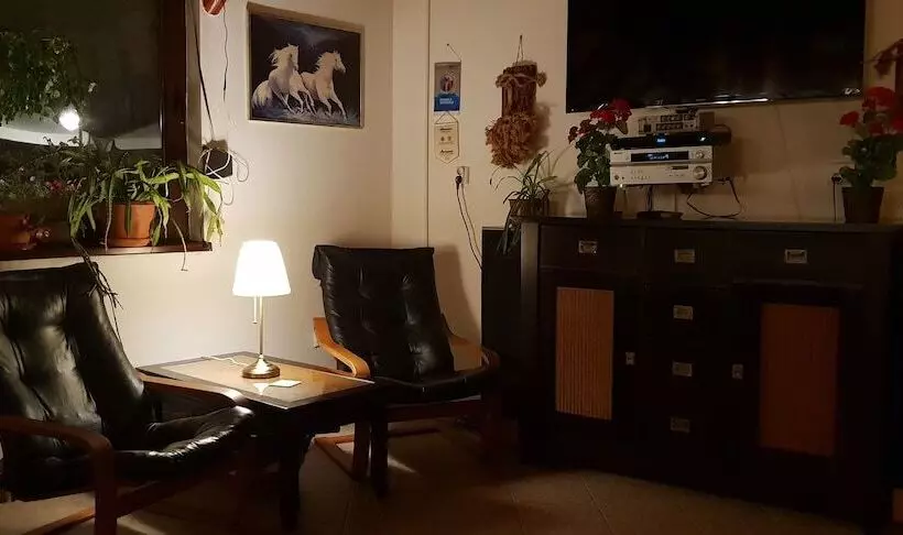 Majatalo Conacul Bunicilor