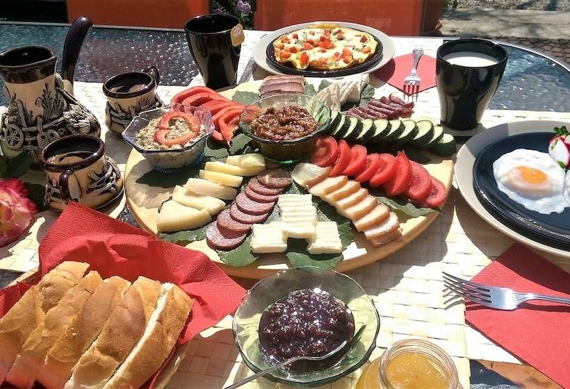 ペンション Conacul Bunicilor