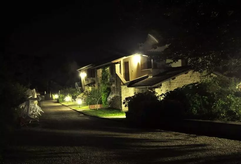 Residenssi Borgo Caiano Country Inn