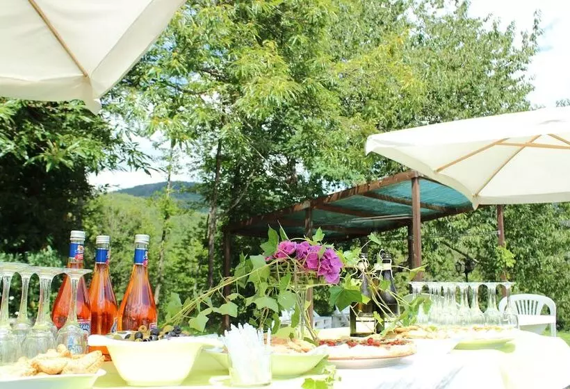 Residenssi Borgo Caiano Country Inn