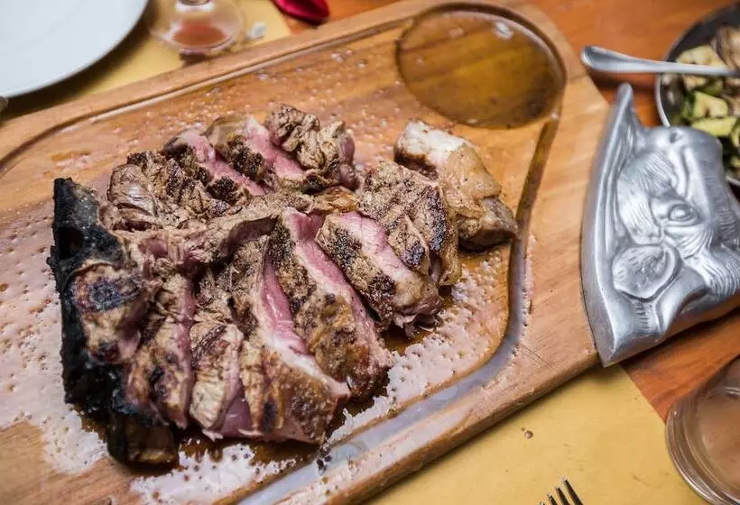 Residenssi Borgo Caiano Country Inn