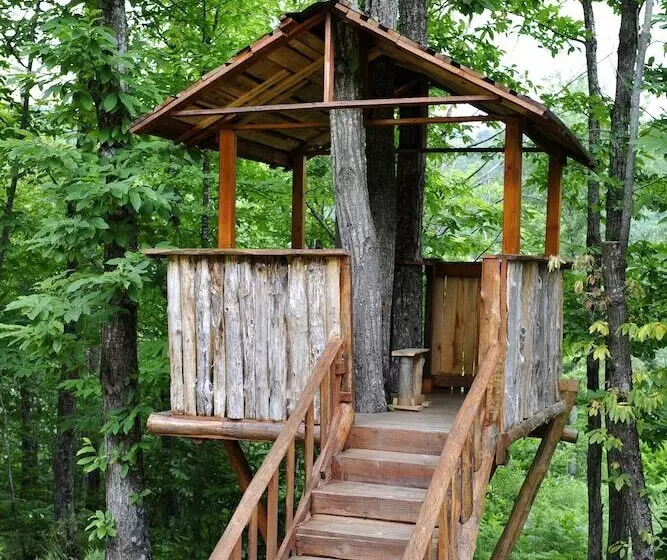 Residenssi Borgo Caiano Country Inn