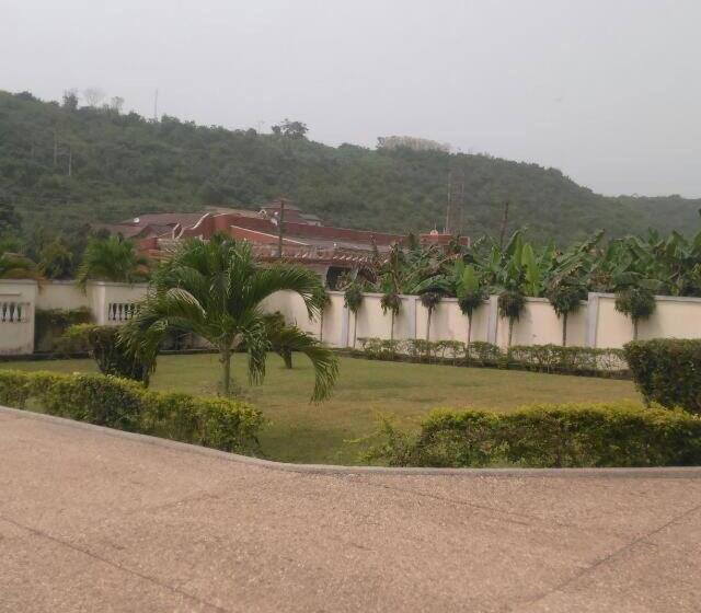 リゾートホテル Jackson Guesthouse Anomabo