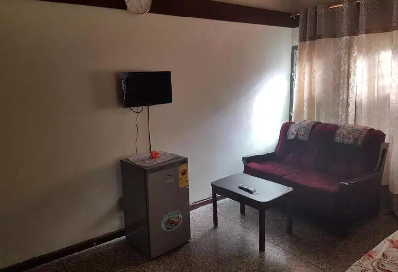 Lomakeskus Jackson Guesthouse Anomabo