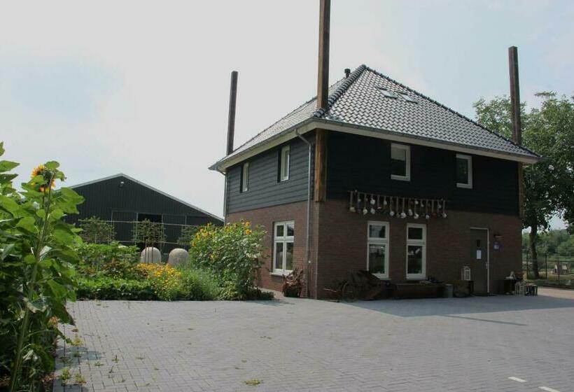 Bed And Breakfast De Volkelse Hooiberg