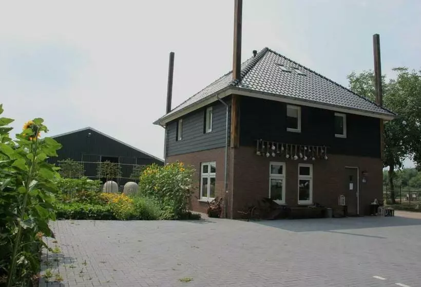 Bed And Breakfast De Volkelse Hooiberg