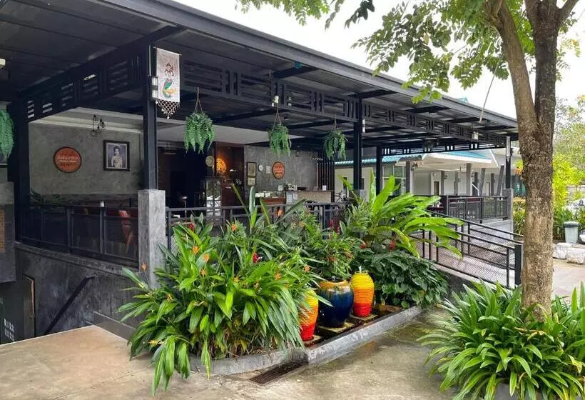 Hotelli Sangkla Resort