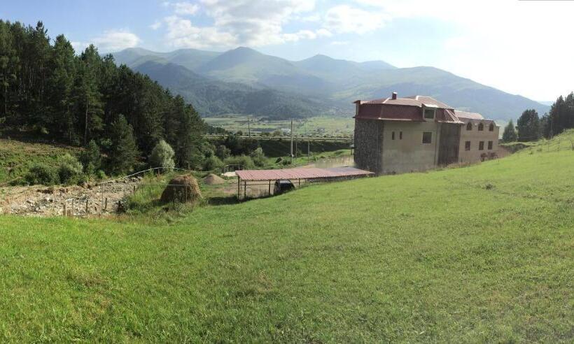 פנסיון Lermont Guest House