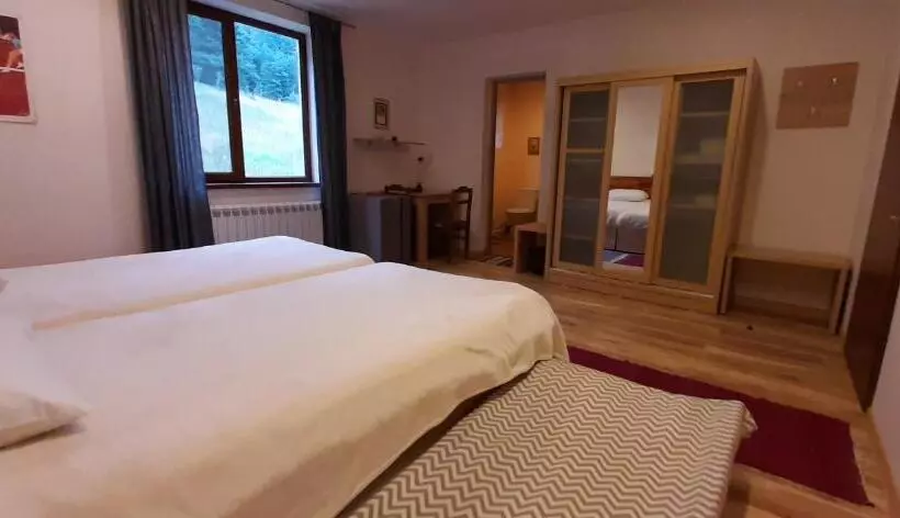 ペンション Lermont Guest House