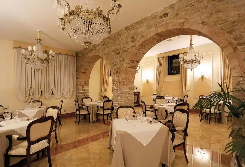 Lomakeskus Borgo Pilotti Hotel & Restaurant