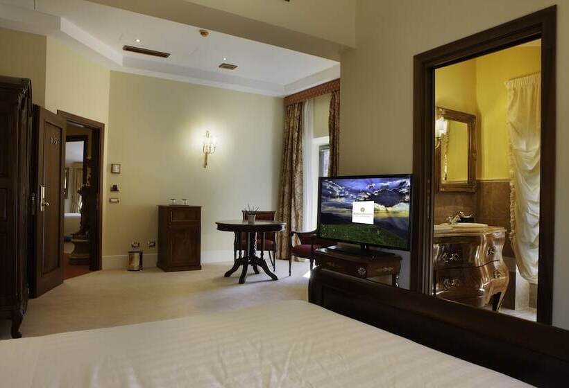 منتجع Borgo Pilotti Hotel & Restaurant