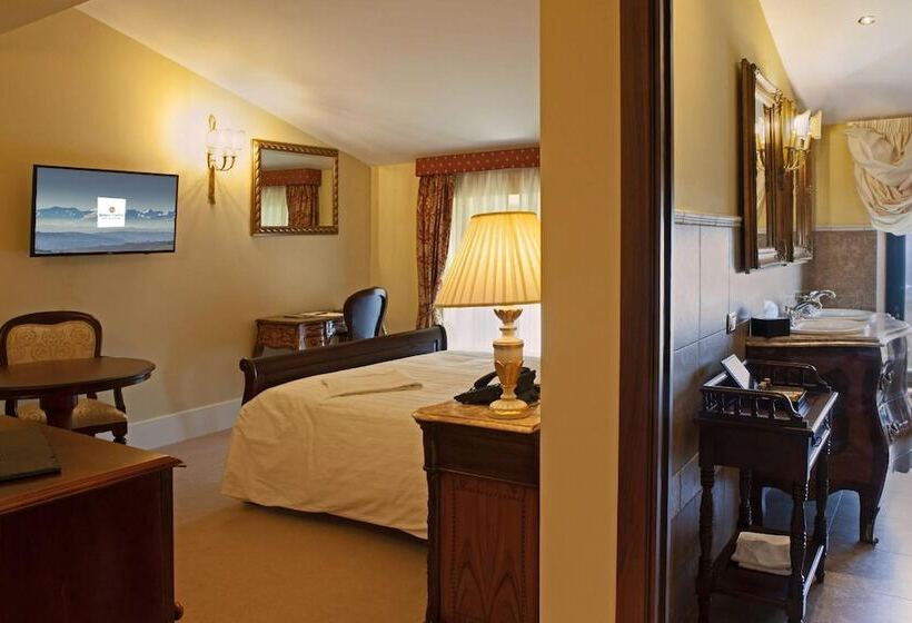 منتجع Borgo Pilotti Hotel & Restaurant