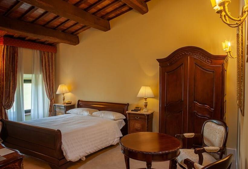 منتجع Borgo Pilotti Hotel & Restaurant