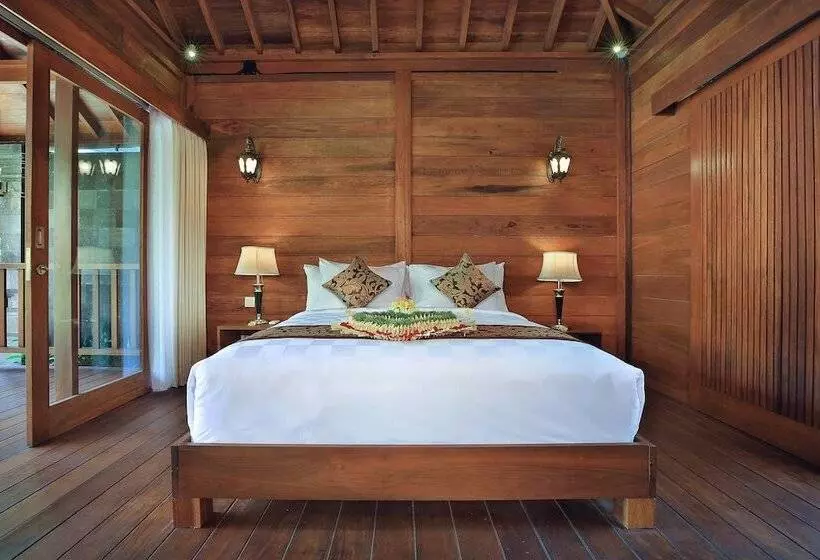 ホテル Batu Agung Villas