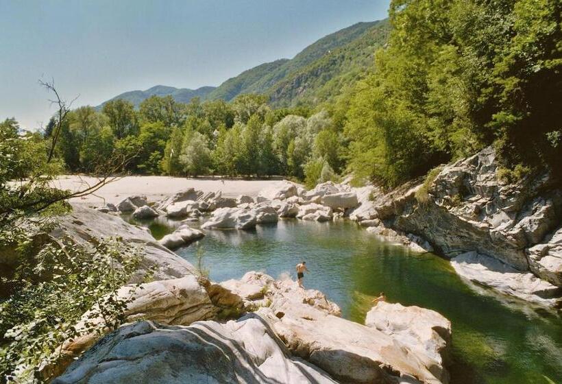 호스텔 Baracca Backpacker